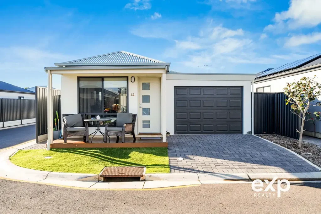 44/60A Strathaird Boulevard, Smithfield, SA 5114