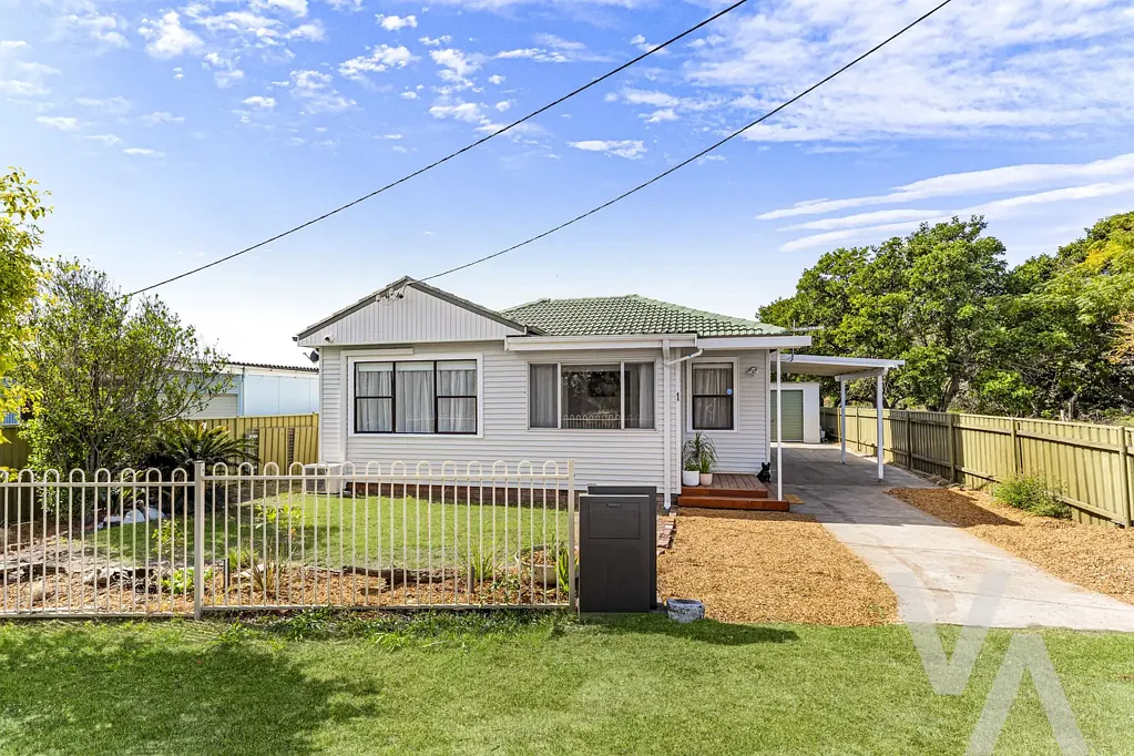 1 Fullerton Street, Fern Bay, NSW 2295
