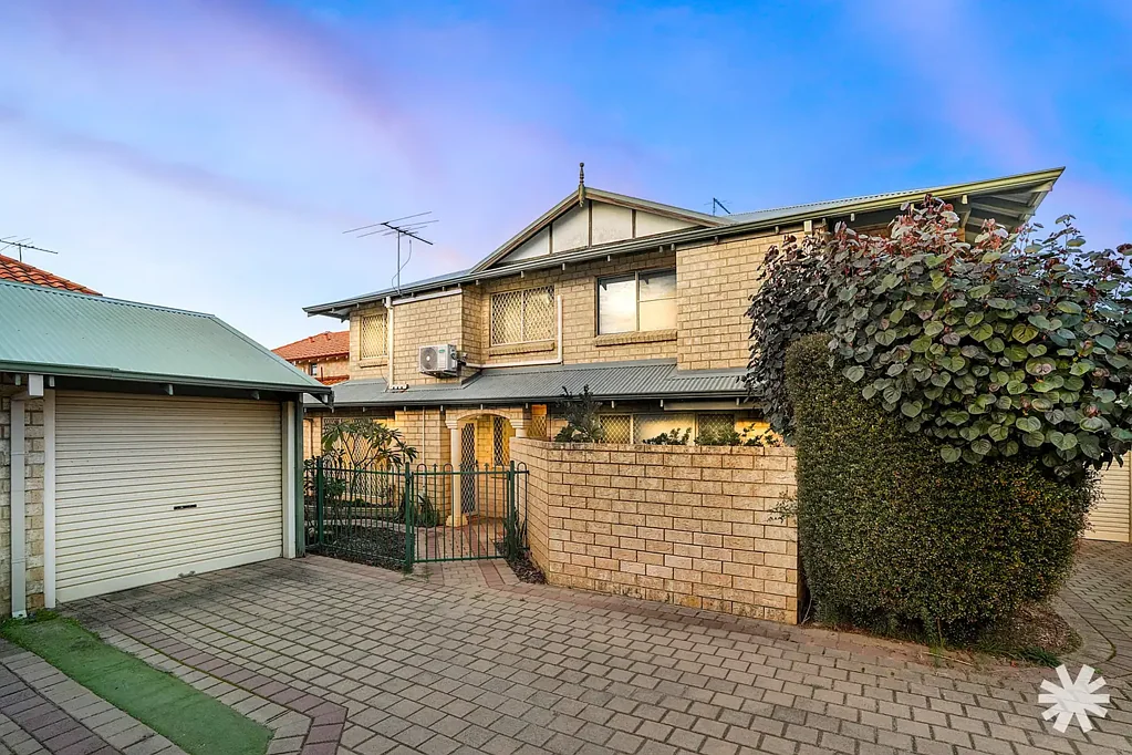 Como 4 Bedroom FAMILY LIVING IN THE HEART OF COMO
