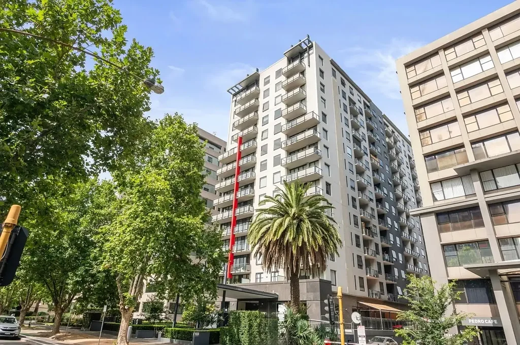 Apartment Living in Prime St Kilda Road Location