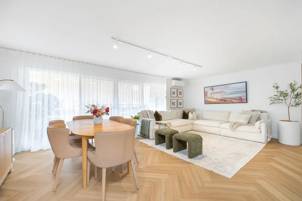 Recently Renovated Coastal Apartment – Luxury Bondi Apartment with Designer Renovation