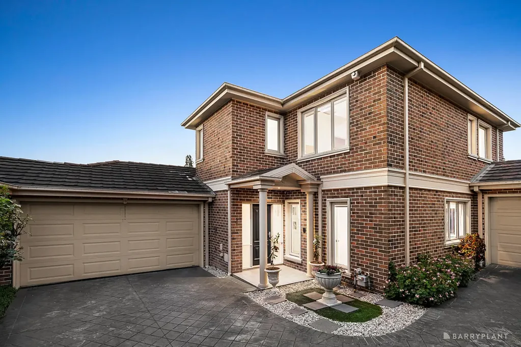 2/1 Warringal Street, Bulleen, VIC 3105