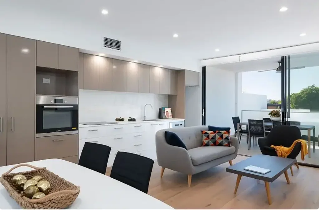 Modern Inner-city living apartment!!