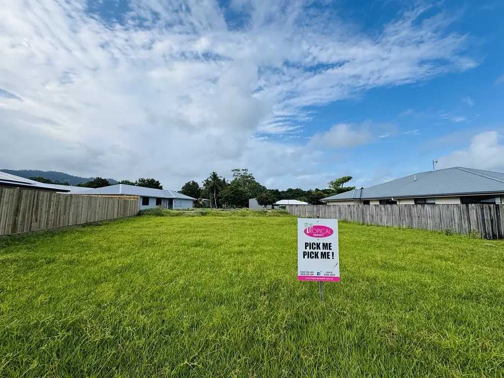 Mission Beach Ready-to-Build Duplex Site in the Exclusive Oasis Estate!