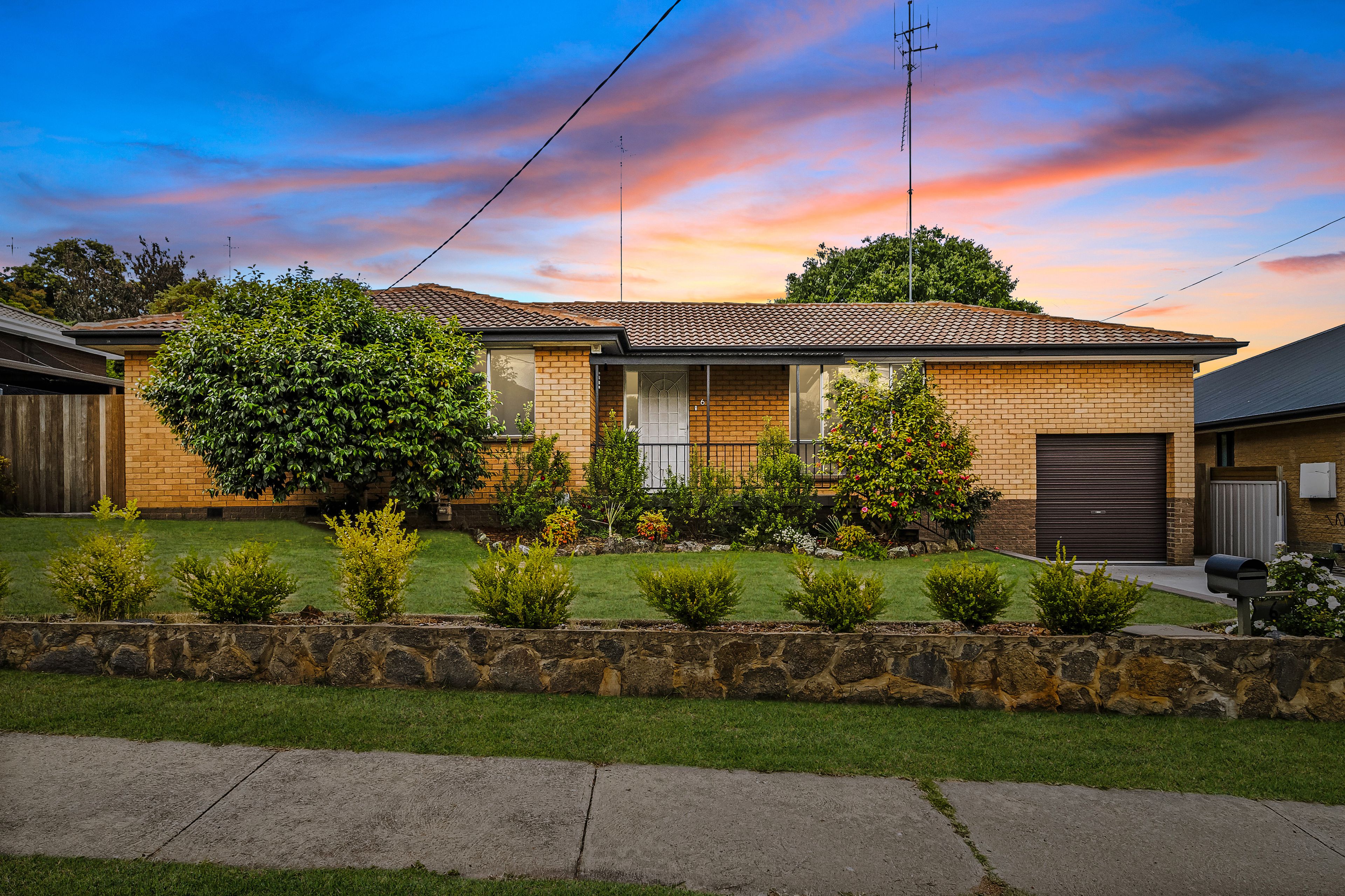 6 CASSINIA ST, CRESTWOOD NSW 2620, 0 Schlafzimmer, 0 Badezimmer, House