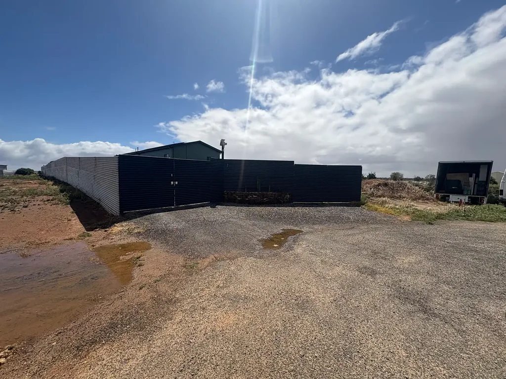 Modern Beach Living in Thompson Beach!