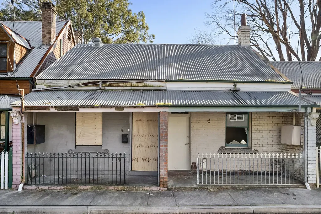 Newtown 4 Bedroom Rare rebuild opportunity in sought-after setting