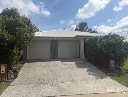 25 Wright Crescent, Flinders View, QLD 4305, 4部屋, 3バスルーム, Apartment