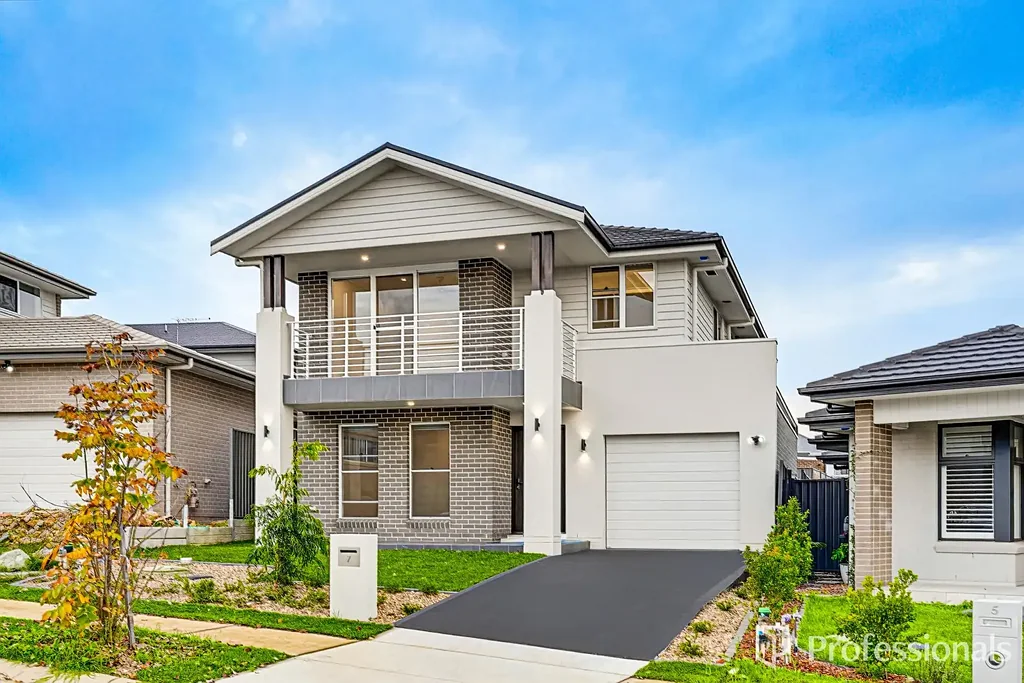 Brand New Family Home in Prime Gables Location