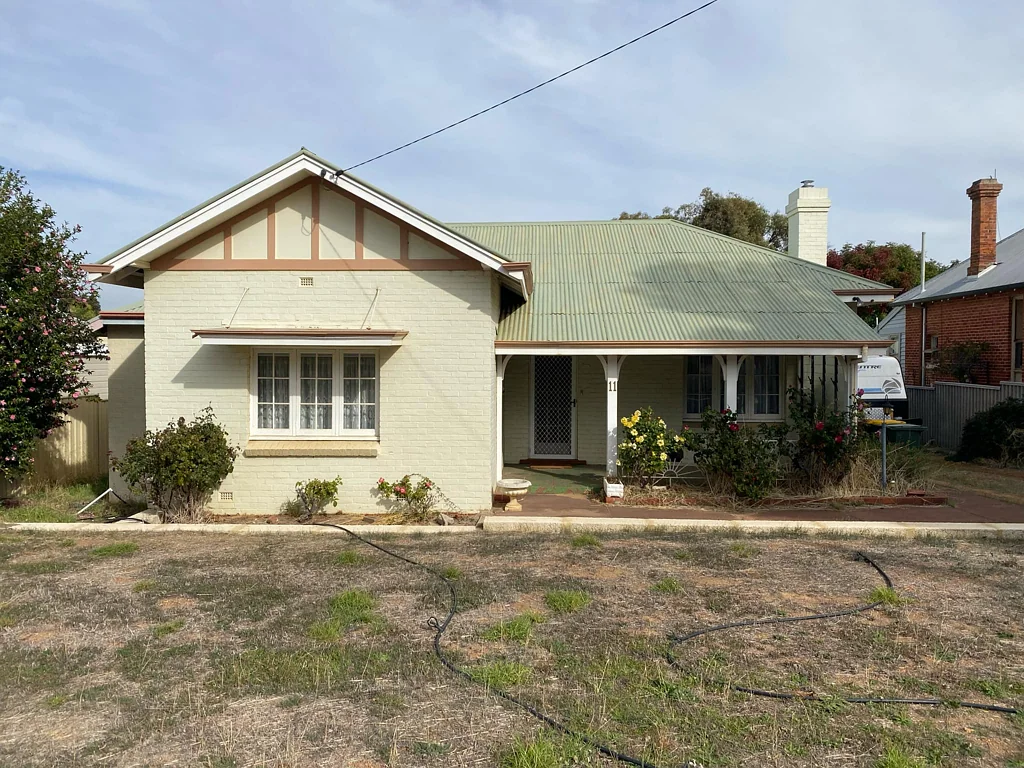 11 Falcon Street, Narrogin, WA 6312