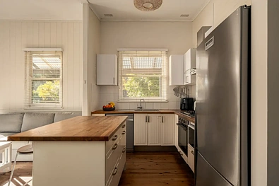 92 Clear View Parade, Hazelbrook, NSW 2779, 3 slaapkamers, 1 badkamers, House
