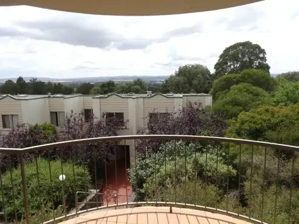 Modern & Low-Maintenance Living in Narrabundah
