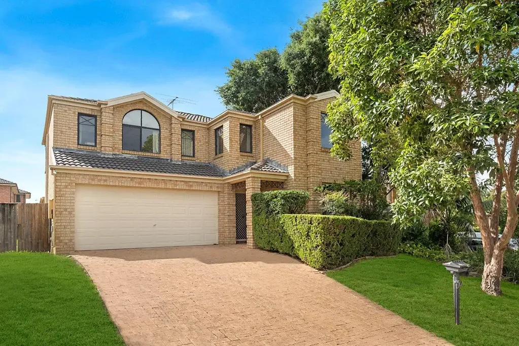 ELEVATED, PEACEFUL, CUL DE SAC | WALK TO TRANSPORT & SHOPS!