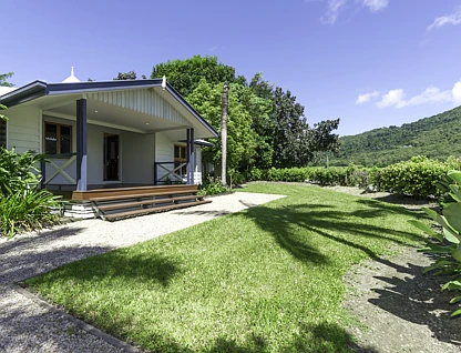 6173 Cottage Captain Cook Highway, Port Douglas, Cairns, 3 rūma, 2 rūma horoi, House