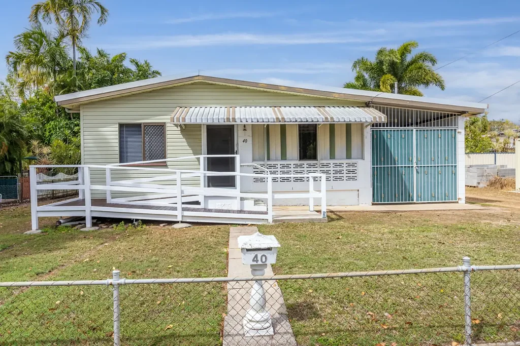Aitkenvale 3 Slaapkamer 1012m2 BLOCK ... LOVED FOR 60 YEARS ... NOW READY FOR A FRESH START!