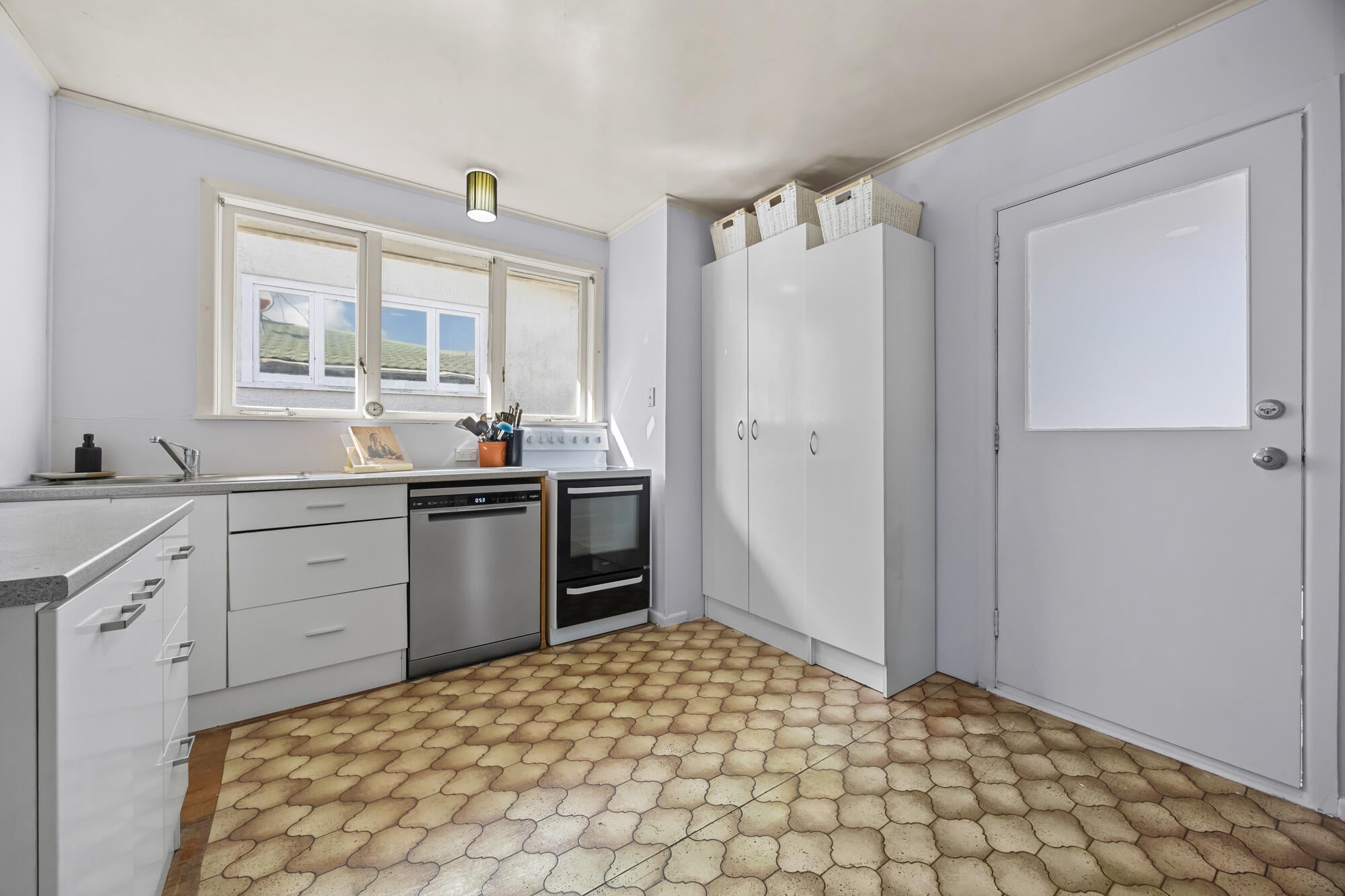 108 Ruawai Road, Mount Wellington, photo 8