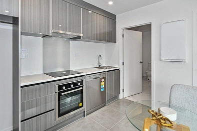 One Bedroom Loft - Self Contained