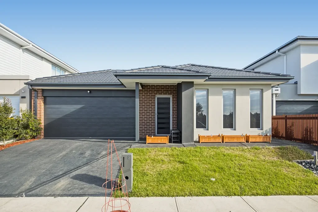Family Functionality Meets Modern Style & Outdoor Living