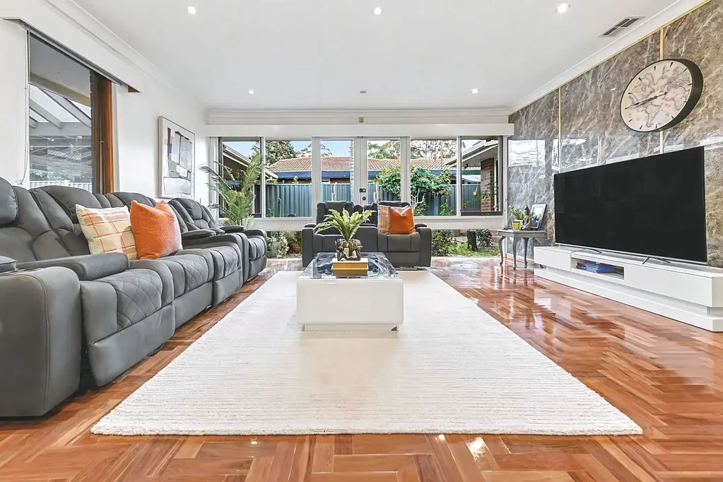 Wheelers Hill 6कमरा The Brief: Expansive 6-Bedroom Family Home on 697sqm Approx. – Minutes from Caulfield Grammar