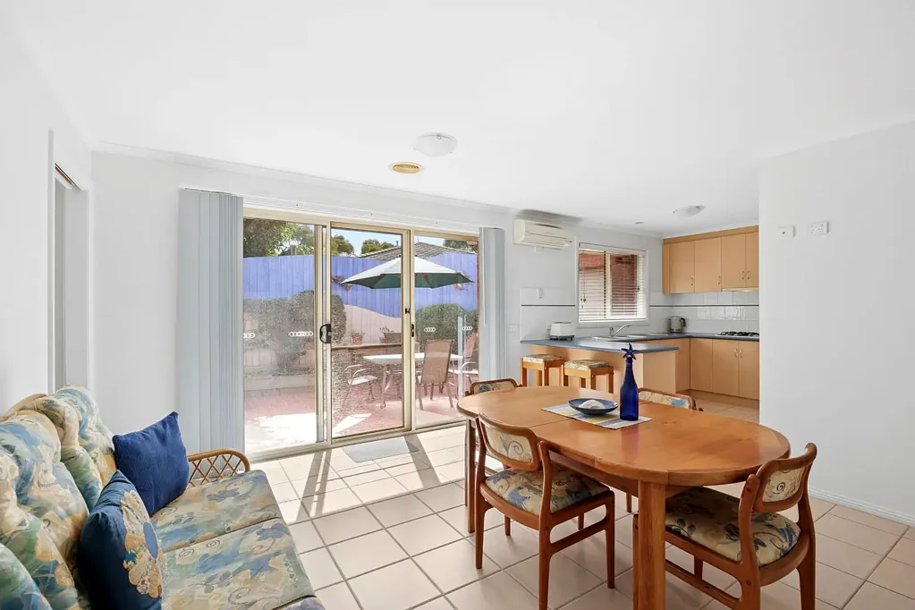 2/37 Pomora Avenue, Torquay, VIC 3228
