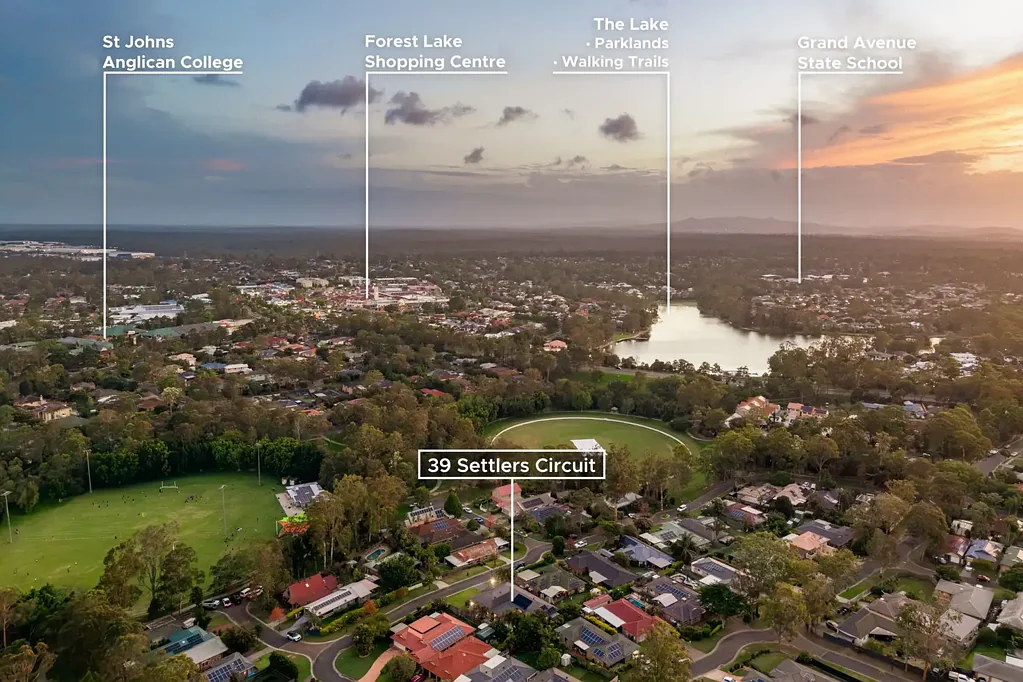 Forest Lake 4Kwarto Where Childhood Happens – A Big Family Home on 720m²