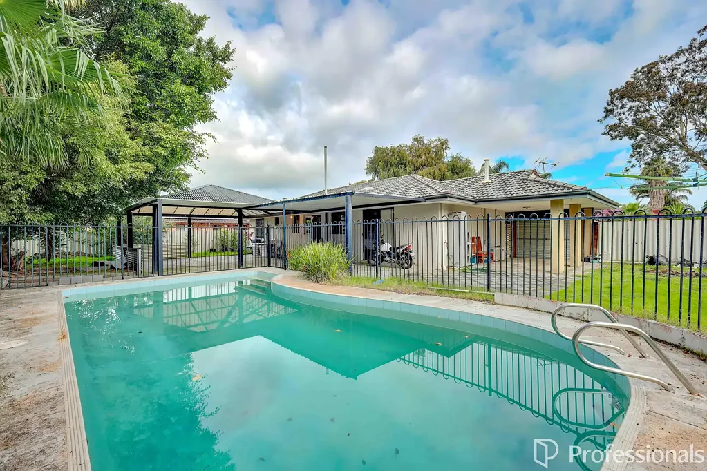 5 Leone Street, Thornlie, WA 6108