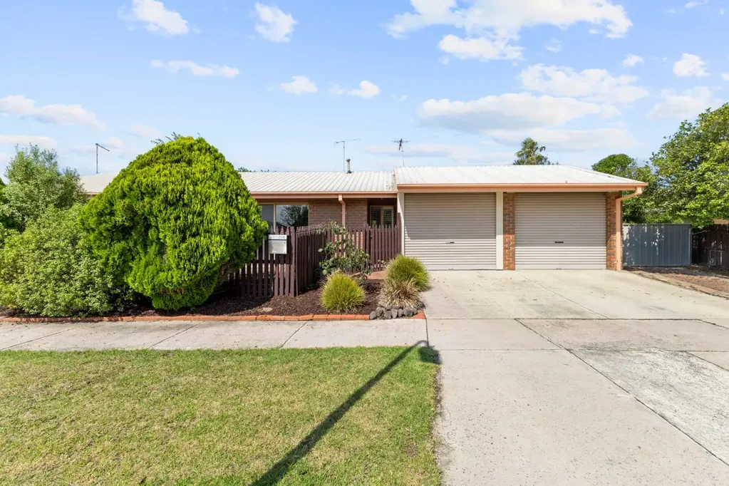 2/4 Blair Athol Drive, Traralgon, VIC 3844