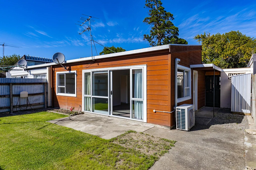 Blenheim Central 2 Bedroom Owners downsizing portfolio - exceptional buying