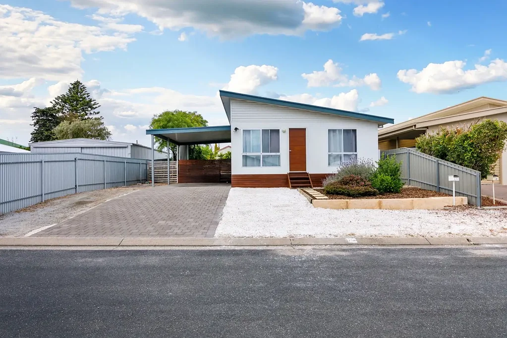 Port Lincoln 4Habitaciones Modern, light-filled living with lock and leave ease...