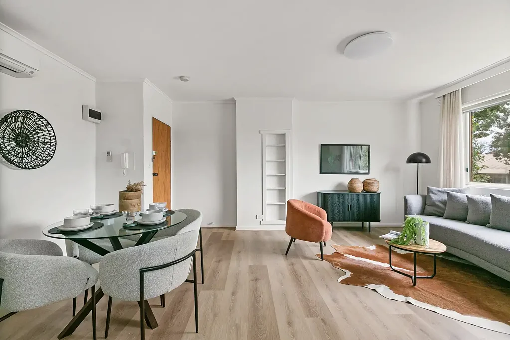 Ivanhoe 2 Slaapkamer Lock-And-Leave Living Within Walking Distance Of Ivanhoe Village!