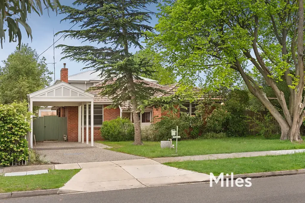 FABULOUS HOME IN A GREAT LOCATION!