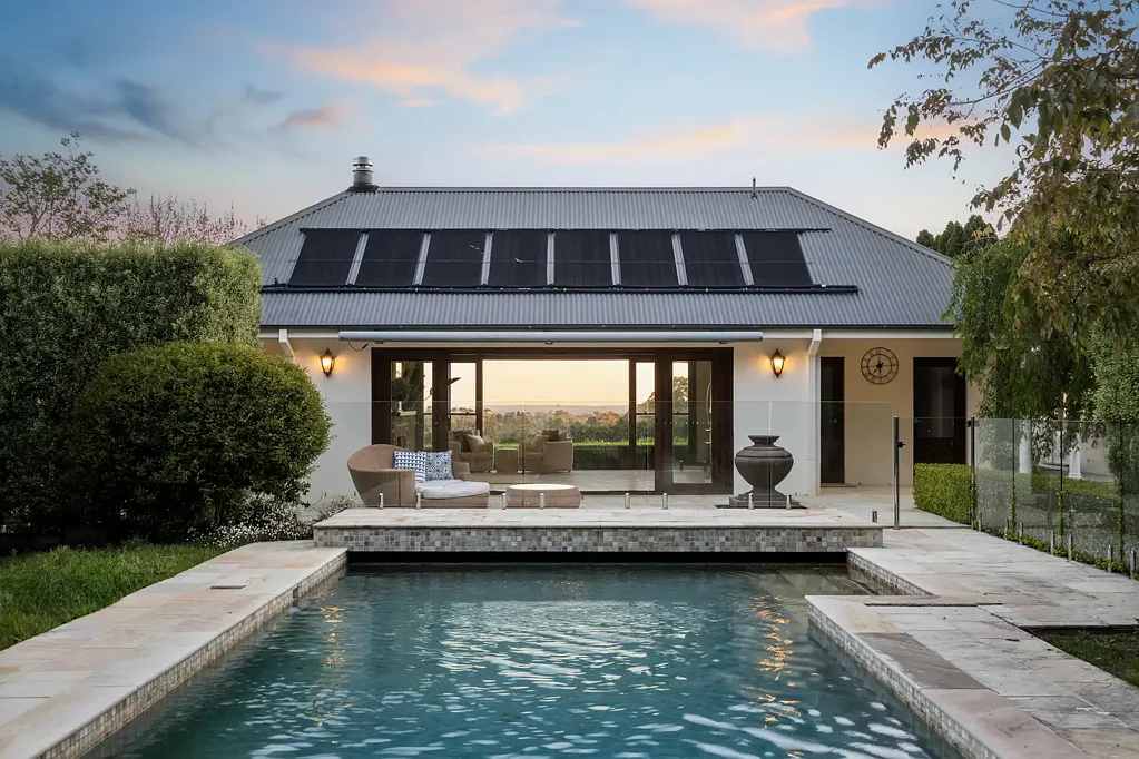 Exeter 4Kwarto 'Skyfall' A Grand Country Estate in the Heart of Exeter