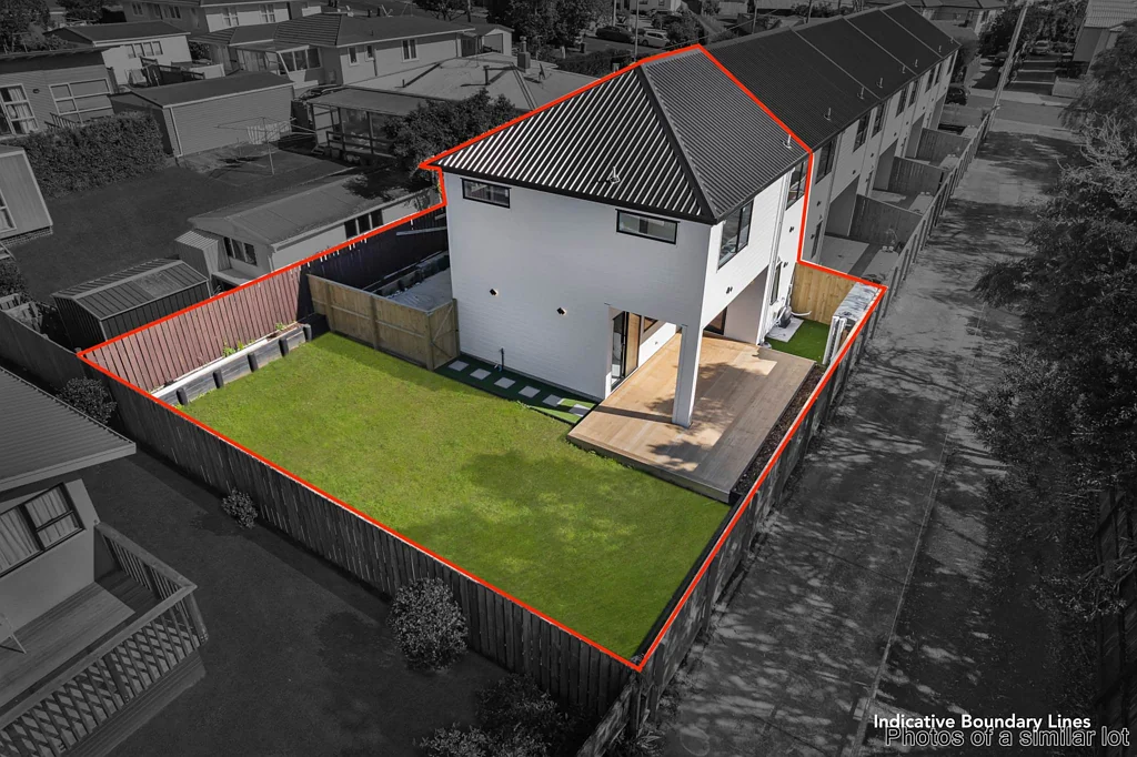 Birkdale 3chambre CORNER SITE. 249SQM LAND. NEW.