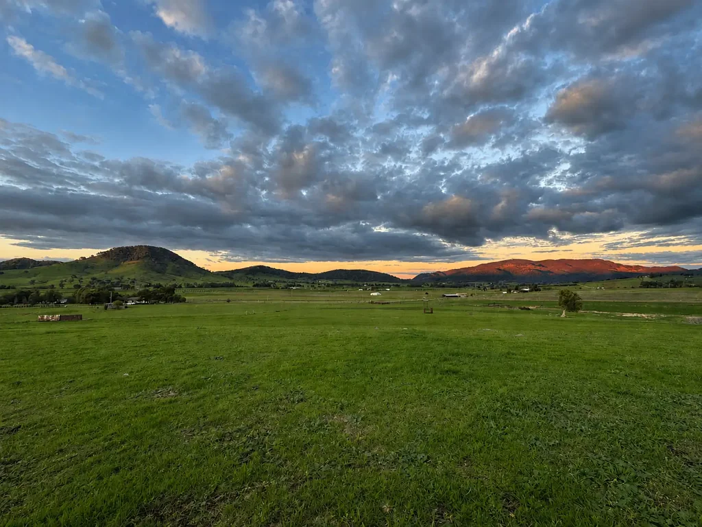 Mudgee BUILD WITH STUNNING VIEWS