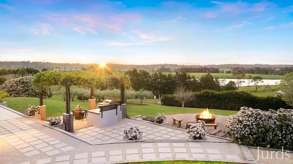 Lochinvar 6ਬੈੱਡਰੂਮ A Lifestyle to Love in Lochinvar