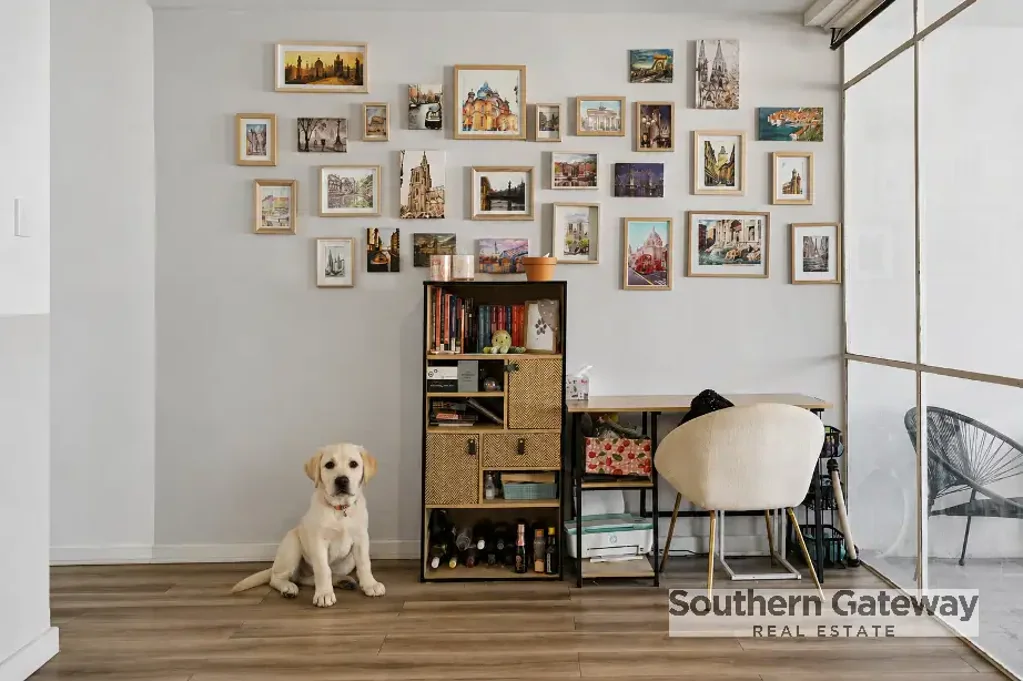 Calista 2房  PET-FRIENDLY GROUND FLOOR LIVING WITH A PRIVATE BACKYARD