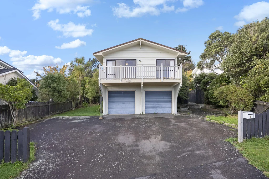 Grenada Village 3Zimmer 1970s Classic With Huge Potential!