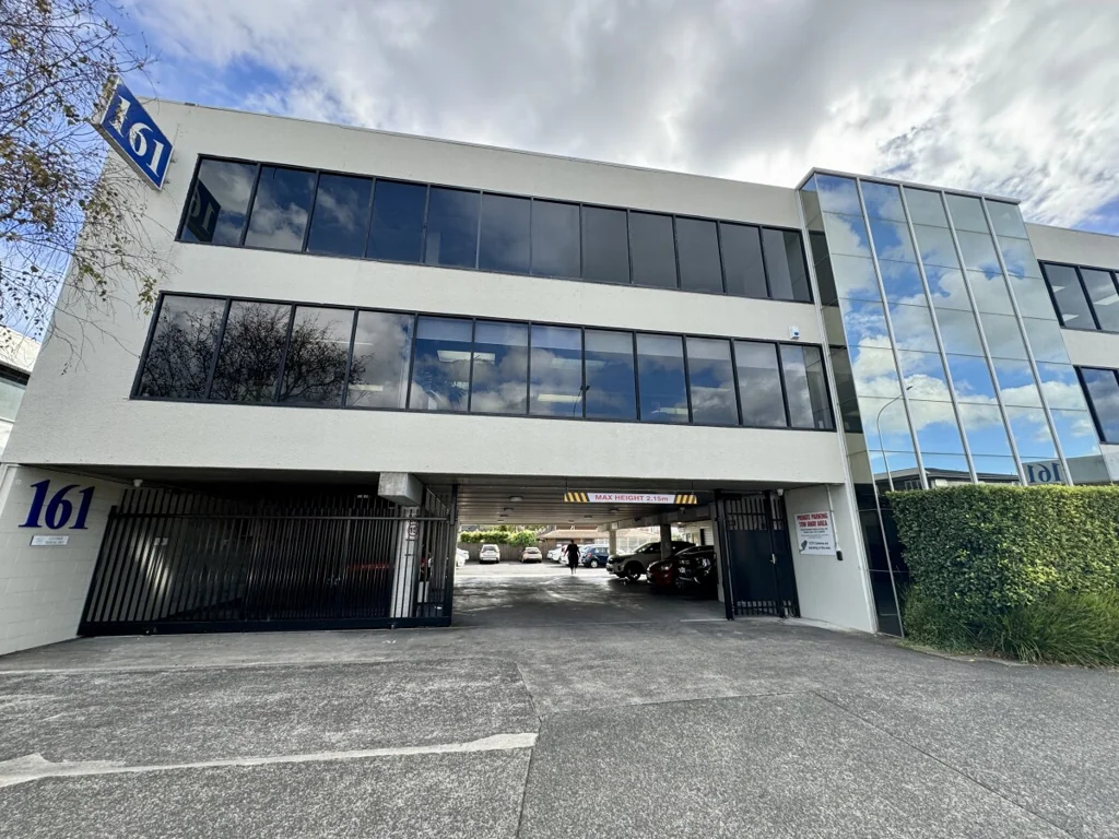 Epsom Modern Top Floor Epsom Office