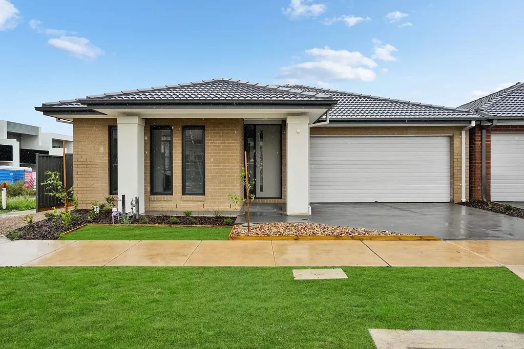 77 Madeira Drive, Truganina, VIC 3029