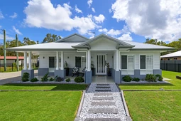 63 Golden Hind Avenue, Cooloola Cove