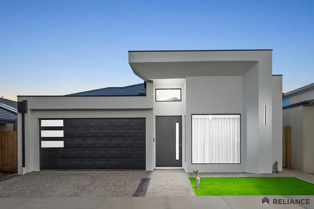 Roxburgh Park 5Kwarto JJY Constructions Has Done It Again! Brand-New Luxury in Roxburgh Park's
Most Sought-After Pocket