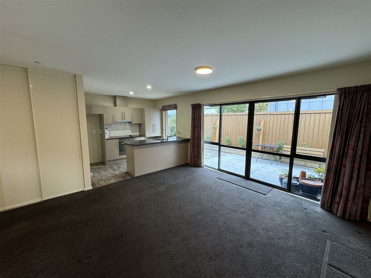 3/123 Sawyers Arms Road, Northcote, Christchurch, 2 rūma, 1 rūma horoi, Townhouse