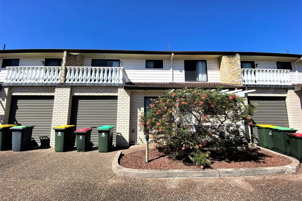 Two Bedroom Townhouse In Convenient Location!