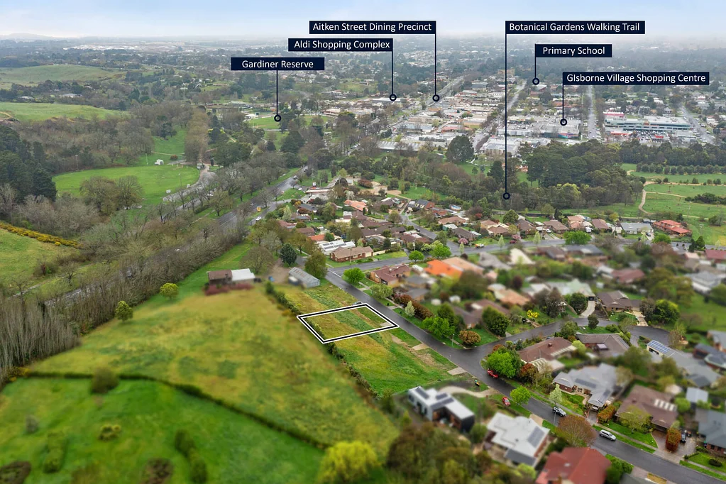 12 Frith Road, Gisborne, VIC 3437