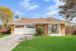 31 Evanda Crescent, Conifer Grove