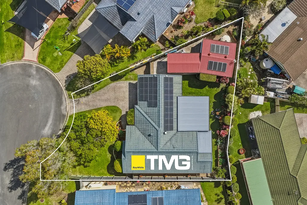 Mudgeeraba 3房  OWNERS COMMITTED ELSEWHERE - THIS WILL BE SOLD ON OR PRIOR TO AUCTION