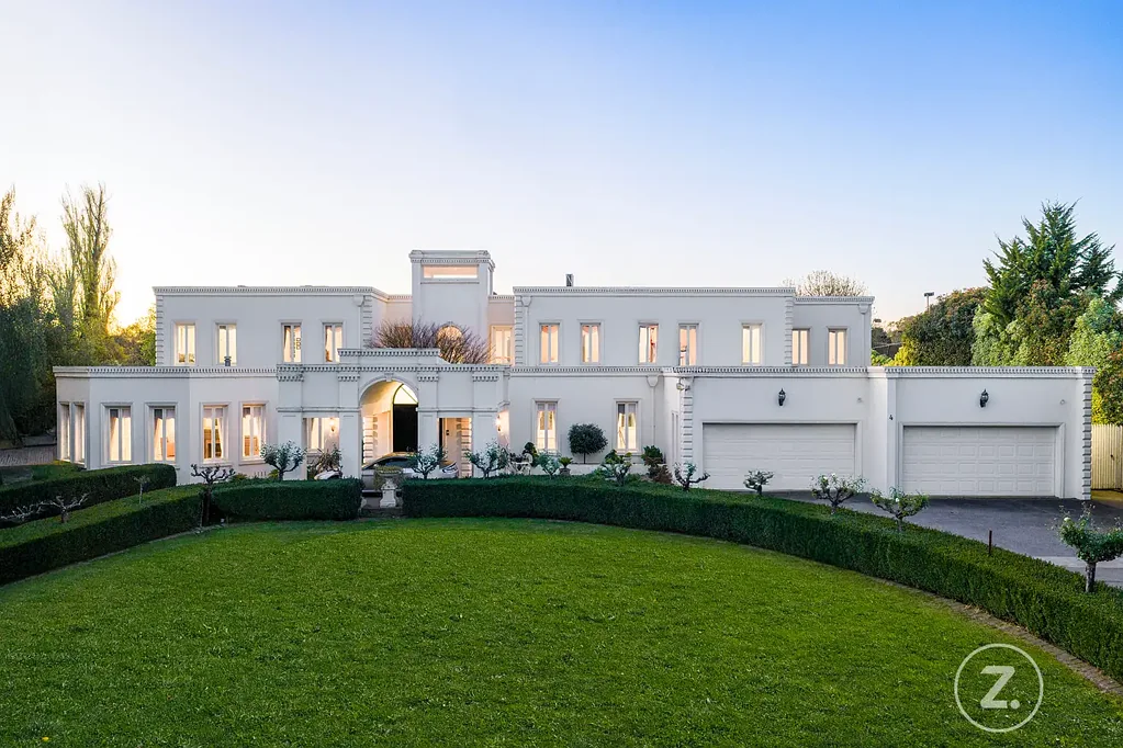 Greenvale 6 Bedroom The Ultimate Family Trophy Home on 4,036m² of Prestige