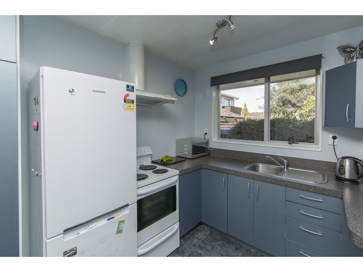 2/59 Hope Street, Shirley, Christchurch, 3 Kuwarto, 1 Banyo