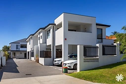 4/389 Daly Street, Cloverdale