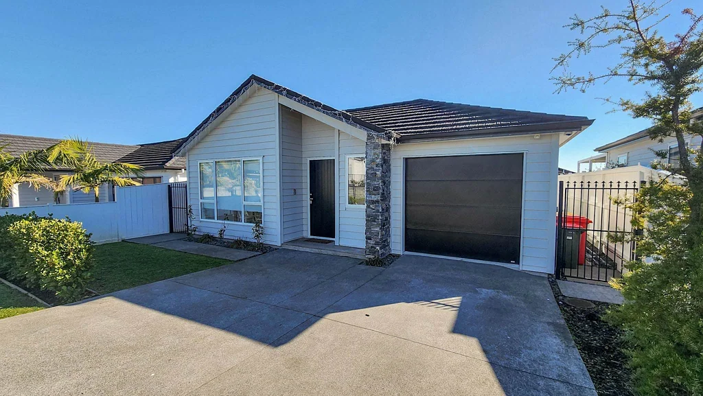 Your Modern Milldale Dream Home Awaits